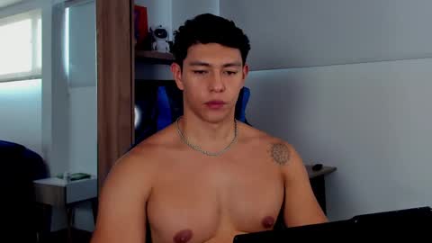 Adrian del Mar online show from 05.25.26