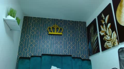   online show from 01.09.25