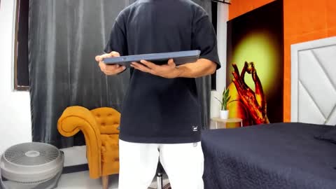   online show from 11.17.25