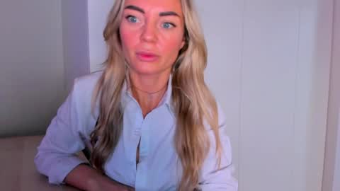 Adriana online show from 12.28.24