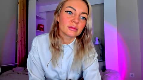 Adriana online show from 02.05.26