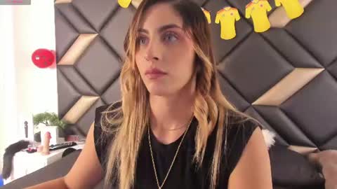 Snapshot of adrianaharlow chatting on 07.12.26 Adriana Harlow online show from 07.12.26
