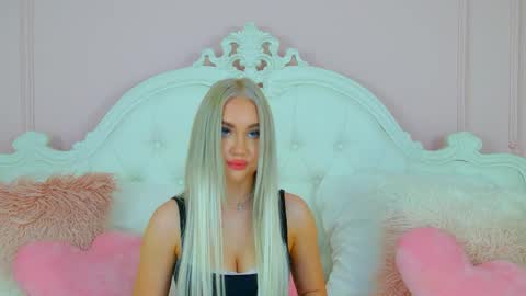 Adriana Rockefeller online show from 04.06.26