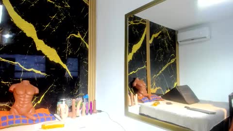 Adriana online show from 02.20.26