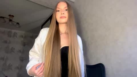 Caroline online show from 03.17.26