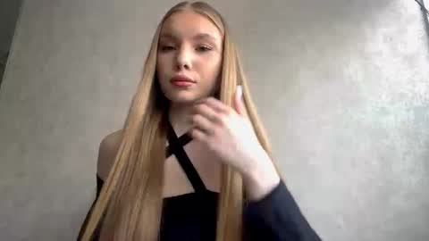 Caroline online show from 03.24.26