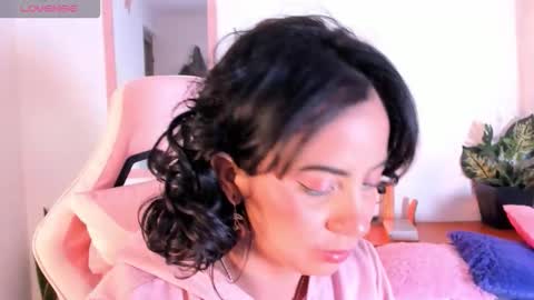 Snapshot of adriannyp chatting on 10.28.25 adrianny online show from 10.28.25