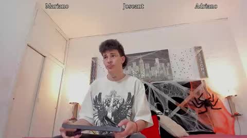 Snapshot of adriano_bigcock chatting on 10.25.25 Adrian online show from 10.25.25