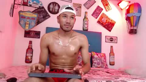 adriel_and_risitos_ online show from 10.06.25
