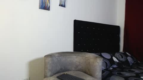 adriel_escalante online show from 12.18.25