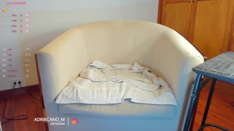 Snapshot of adrikcano_m chatting on 01.30.25 Santi online show from 01.30.25