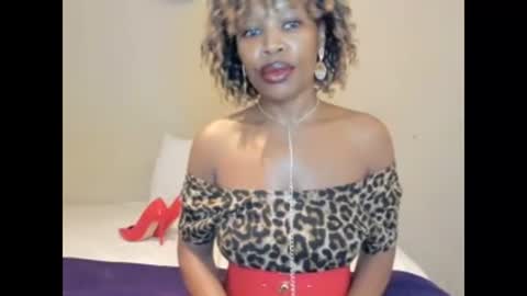 AfricanSquirtQueen online show from 03.21.26