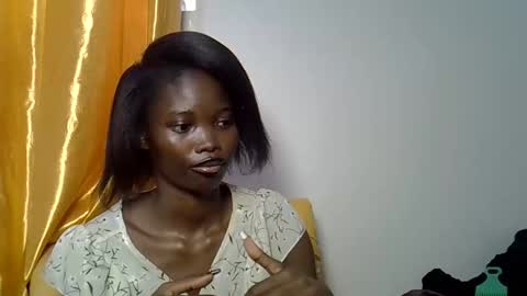 Snapshot of afri_kanaslim chatting on 10.23.25 afri kanaslim online show from 10.23.25