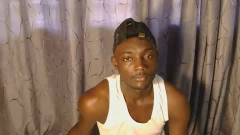 Snapshot of african_hotchocolate chatting on 12.15.25 sexiest online show from 12.15.25