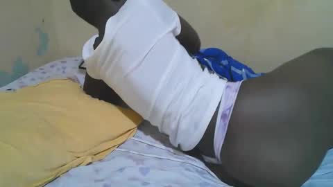 Snapshot of african_pussy2 chatting on 11.15.25 african_pussy2 online show from 11.15.25