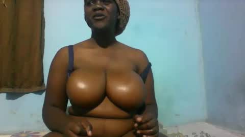 Snapshot of africangal6677 chatting on 05.06.26 africangal6677 online show from 05.06.26