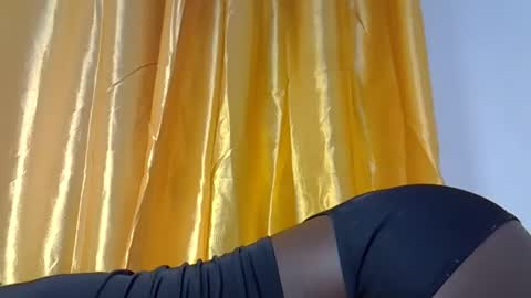 Snapshot of afrikan_desire chatting on 02.26.26 afrikan_desire online show from 02.26.26