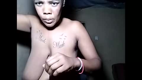 Nikky Love online show from 01.12.25