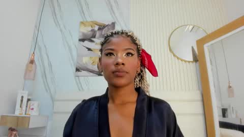 Afro Luna online show from 01.13.26