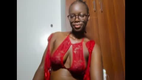 Snapshot of afro_pop chatting on 12.02.24 Leah online show from 12.02.24