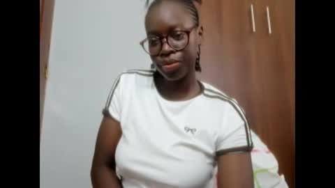 Snapshot of afro_pop chatting on 12.06.24 Leah online show from 12.06.24