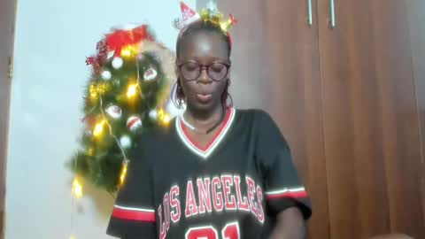 Snapshot of afro_pop chatting on 12.22.24 Leah online show from 12.22.24