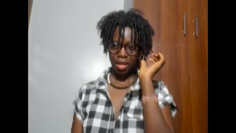 Snapshot of afro_pop chatting on 12.31.24 Leah online show from 12.31.24