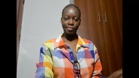 Snapshot of afro_pop chatting on 02.24.25 Leah online show from 02.24.25
