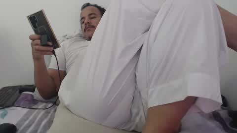 afroboy334698 online show from 11.25.25