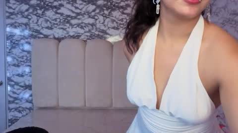 Snapshot of afrodita_wild_v chatting on 12.14.25 afrodita_wild_v online show from 12.14.25