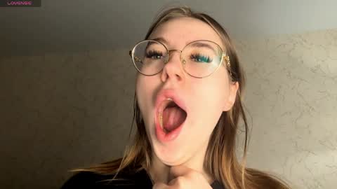 Kind sensual Emma fav pattern 2266 online show from 03.27.26