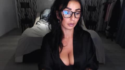 Snapshot of afrodityfit chatting on 11.02.25 Afro online show from 11.02.25