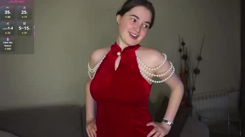 Lana  1800 - 0330 UTC   Mia 0700- 1630 UTC online show from 05.18.26