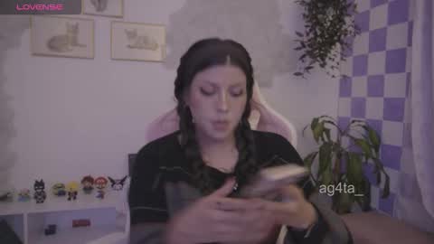 Snapshot of ag4ta_ chatting on 10.27.25 Agata online show from 10.27.25