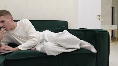 Mark online show from 04.04.26