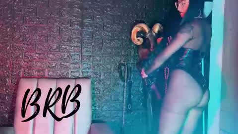 Snapshot of agata_darkness chatting on 02.21.25 Miss Agata online show from 02.21.25