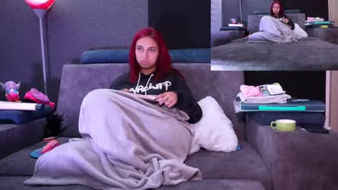 Agata Collinss online show from 10.09.25