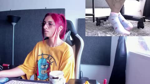 Agata Collinss online show from 04.06.26