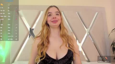 Snapshot of agatarose1 chatting on 02.27.25 AgataRose online show from 02.27.25