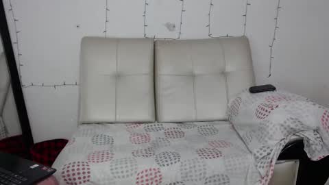 independent model online show from 01.07.25