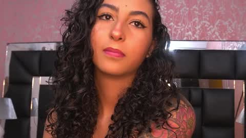 Snapshot of agatha_collinss chatting on 01.24.25 Val inst agatha clls online show from 01.24.25
