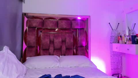 Agatha online show from 01.30.25