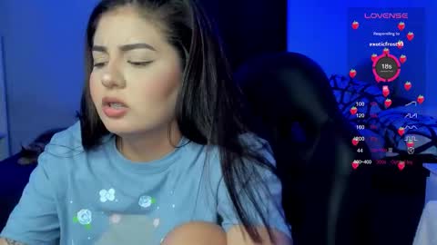 Snapshot of agatha_riccie chatting on 11.12.25 Cat online show from 11.12.25