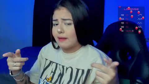 Snapshot of agatha_riccie chatting on 11.26.25 Cat online show from 11.26.25