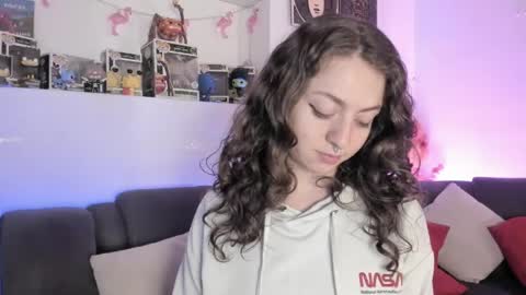 Snapshot of agathaa_ks_ chatting on 05.19.26 Camila 2 online show from 05.19.26