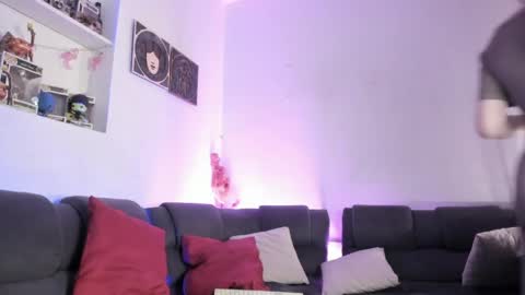 Snapshot of agathaa_ks_ chatting on 05.27.26 Camila 2 online show from 05.27.26