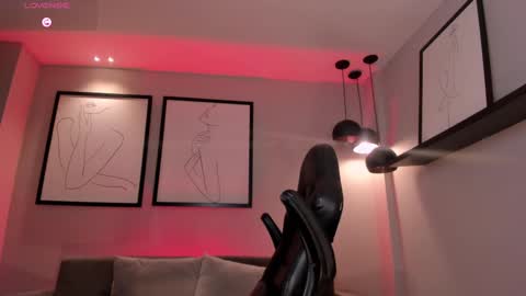 Agatha online show from 02.19.25