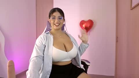 Snapshot of agathaowens chatting on 09.25.25 Agatha Owens online show from 09.25.25