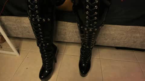 agnes_jones online show from 04.23.26