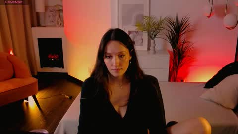 Agnes online show from 10.01.25